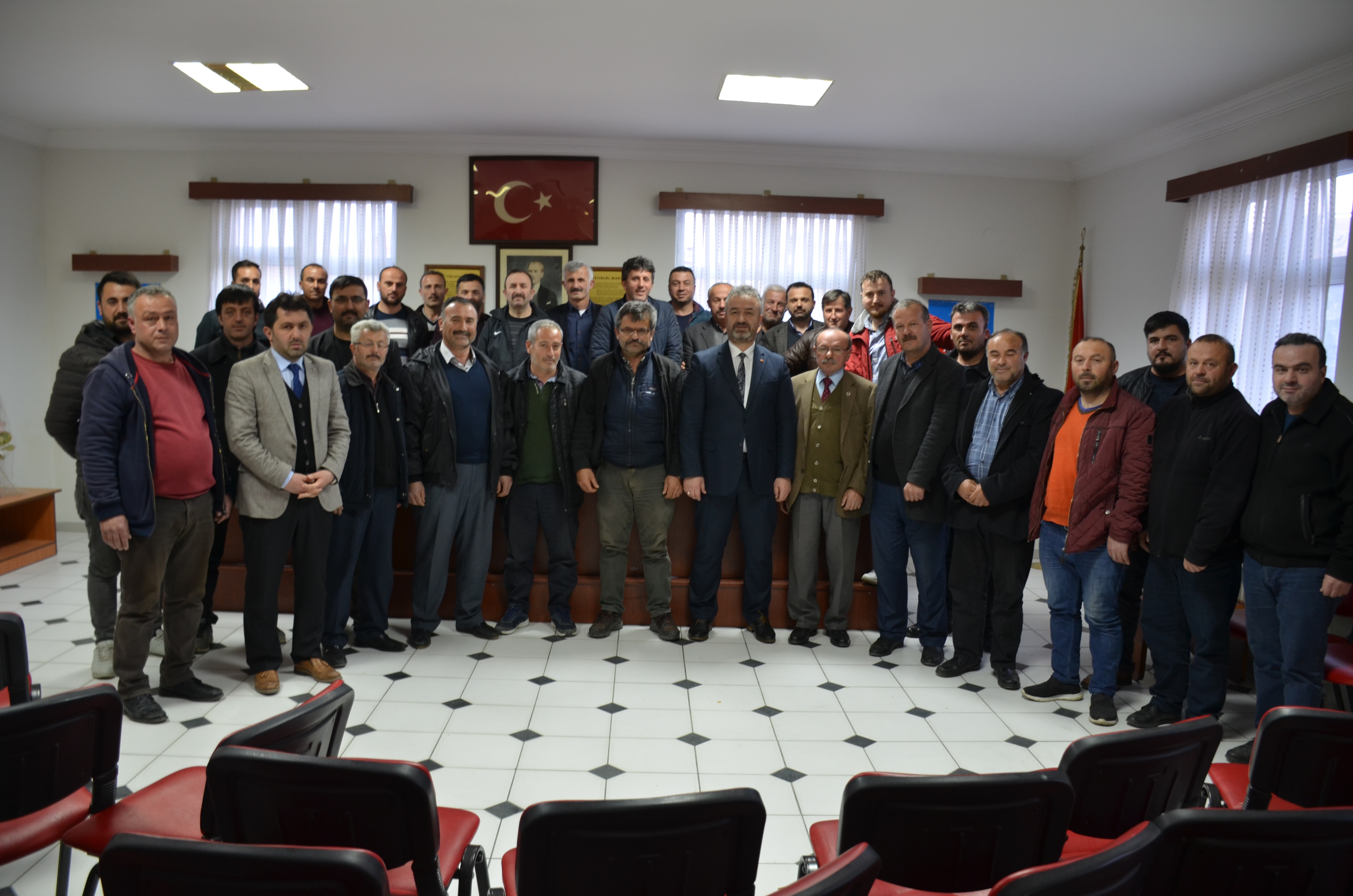  BAŞKAN TOPALOĞLU MİNİBÜS ŞOFÖRLERİ İLE BULUŞTU.