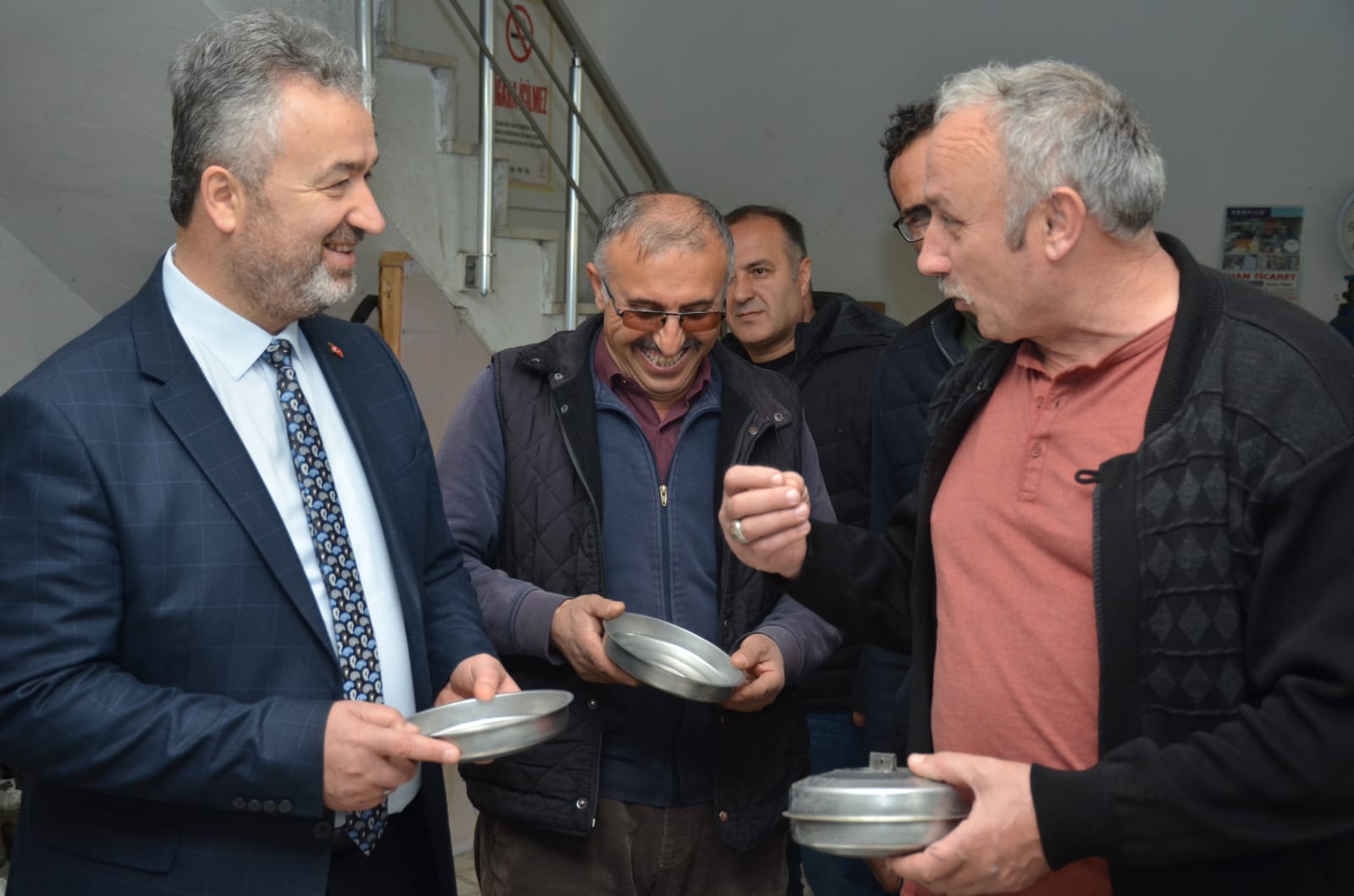 ESNAFIMIZIN MUTLULUĞU EN BÜYÜK KAZANCIMIZ.