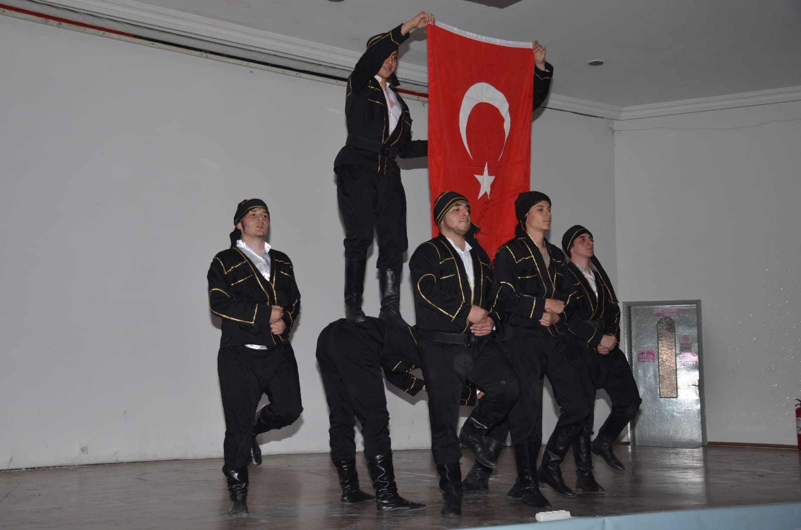 İlçemizde Çanakkale Zaferinin Yıl Dönümü Coşkuyla Kutlandı.