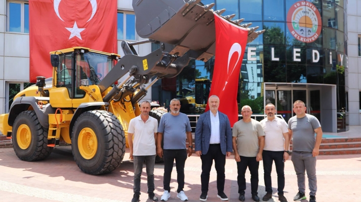 İlçemize Güç Katacak Yeni İş Makinemiz Hayırlı Olsun
