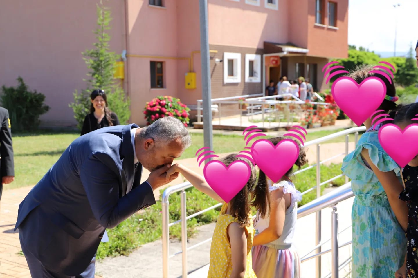 19 Mayıs Sevgi Evleri Sitesine Bayram Ziyareti.